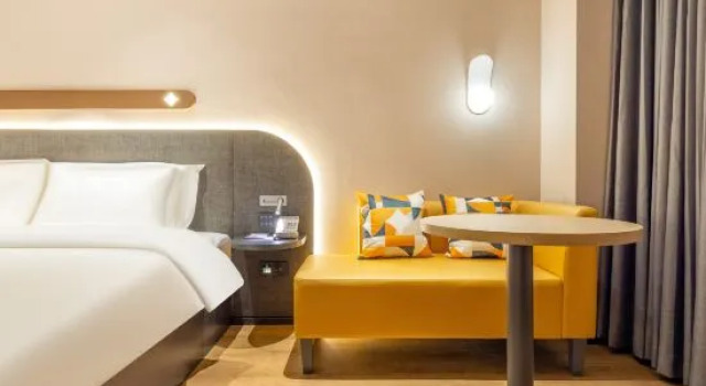 Люкс Jinjiang Inn Tianshui Qin'an Railway Station Hotel