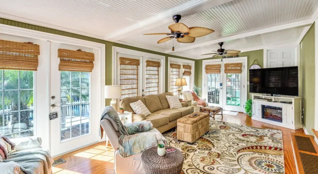 < 1 Mi to Boat Ramp: Canal-front Retreat in Astor!, Book Feriehus Astor Ocala National Forest