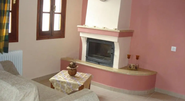 Alkmini, Book Hotel Mouresi 