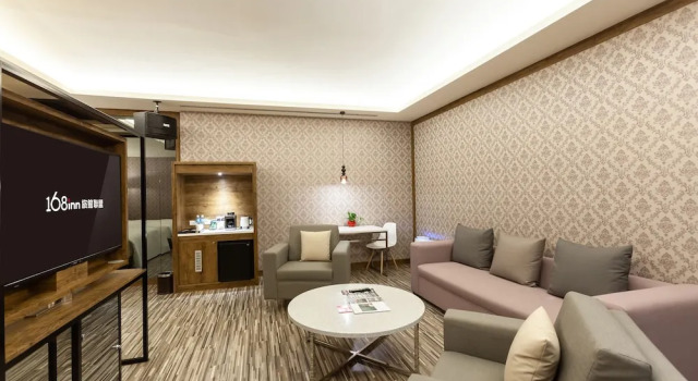 Номер Deluxe Six Star Motel-Zhongli