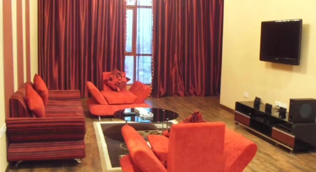 Al Manzil Suites - 2 Adliya, Rezervovat Hotel Hotely v Capital Governorate s bazénem, Bazén