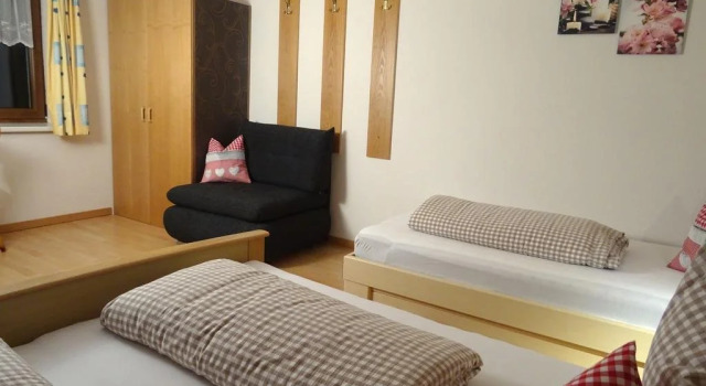 Ferienhaus Kathrin, Забронировать Отель Капль Ишгль-Пацнаун
