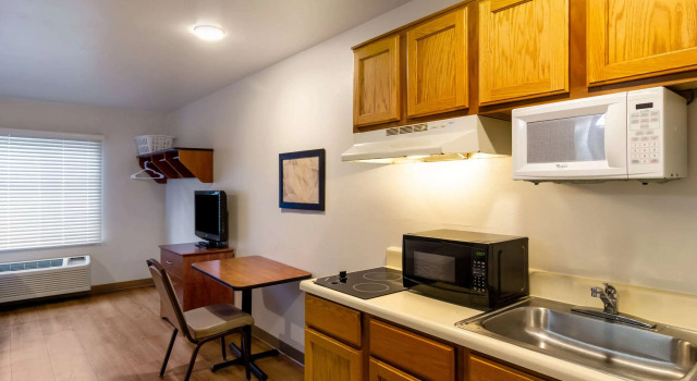Четырёхместный номер Standard WoodSpring Suites Jacksonville I-295 East