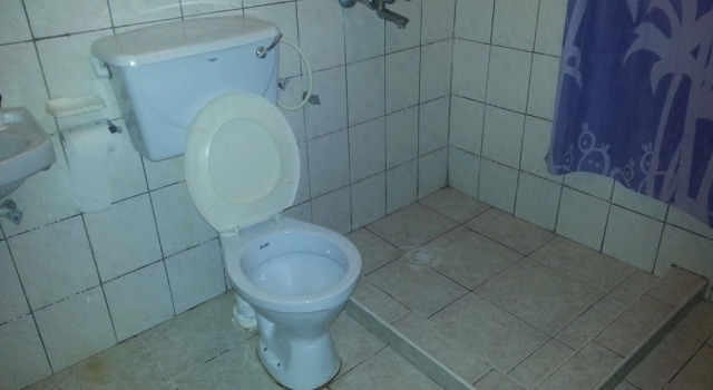 Кровать в общем номере Travellers Paradise Diani - Hostel