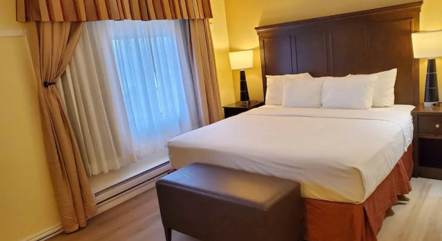 Четырёхместный номер Standard рядом с пляжем Carolyn Beach Inn