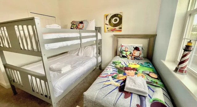 Номер Standard Great Escape to the Enclaves Near Disney!