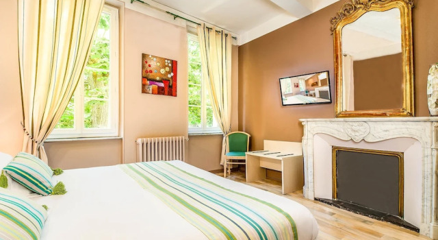 Двухместный номер Superior Logis Hôtel Restaurant Résidence