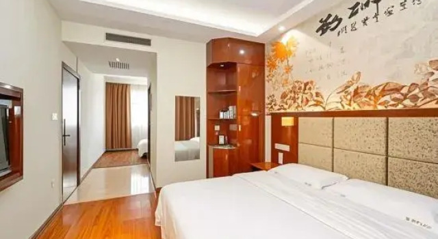 Семейный люкс Xiangtan Longyu Smart Hotel