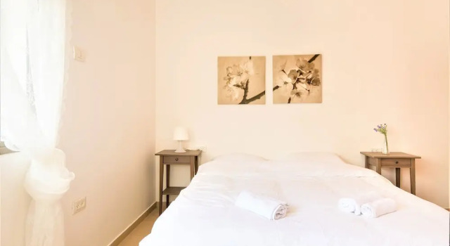 Nino on the Beach, Book Hotel Hoteller i North District Israel med parkering, Parkering