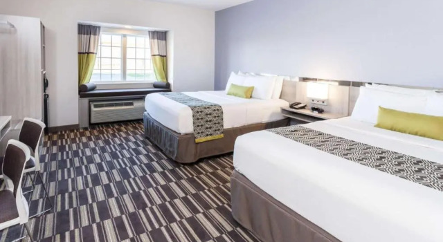 Двухместный номер Superior Microtel Inn & Suites by Wyndham West Fargo Near Medical Center