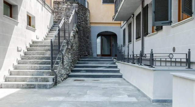 ALTIDO Flat for 4, with Astounding Lake Como View and Pool
