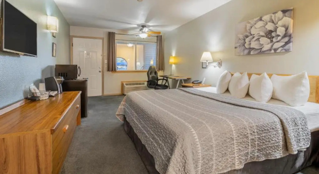 Номер Standard Resort City Inn Coeur d Alene