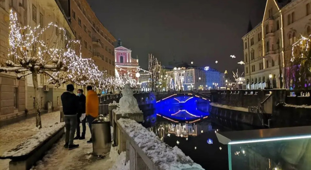 Ljubljana Riverbank Apartment in City Centre!
