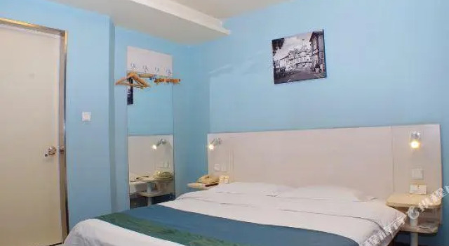 Super 8 Hotel (Lanzhou Dongfanghong Square Jingning Road), Book Hotel Chengguan 