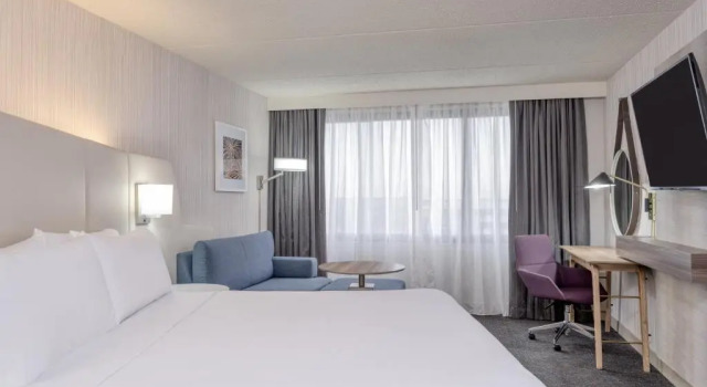 Номер Standard Crowne Plaza Indianapolis-Airport by IHG