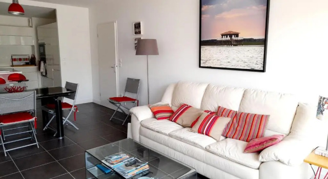 Appartement Arcachon, 3 pièces, 4 personnes - FR-1-319-11, Забронировать Апартаменты/квартира Отели Бассен-д'Аркашон с парковкой, Парковка