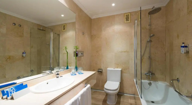 Двухместный номер Superior Hotel Madrid Gran Via 25 Affiliated by Meliá