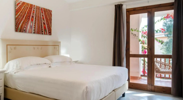 Felix Hotels - Residence Hotel Costa Serena, Book Hotel Palau Emerald Coast