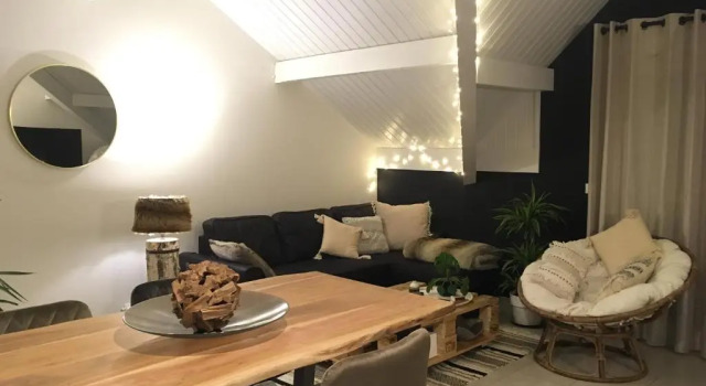 Апартаменты Appartement plein centre village, vue montagnes, proximité immédiate lac