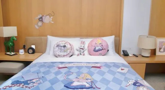Люкс Deluxe Plaza Holiday Inn Jiayuguan