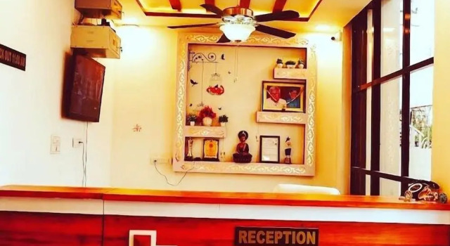 Hotel DM Heavens, Забронировать Отель Бивани штат Харьяна