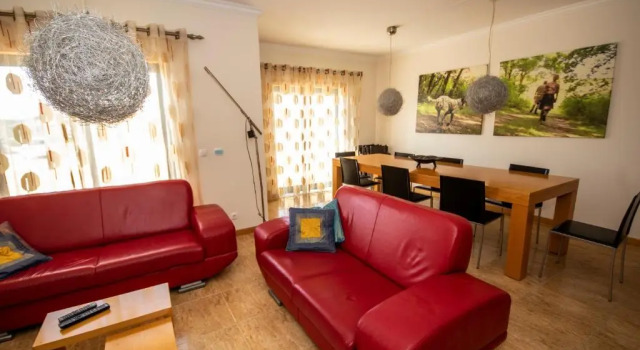 The Beach House, Забронировать Отель Фигейра-да-Фош Бейра-Алта, рядом с Hospital Beach