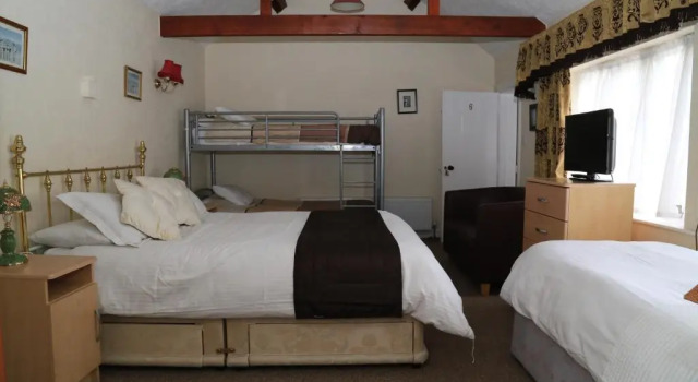 Люкс Ladywood House Bed and Breakfast