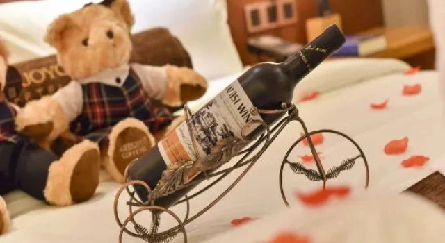 Двухместный люкс Business ELITE James Joyce Coffetel Hotel Guangzhou Pedestrian Street Beijing Lu Metro Station Branch