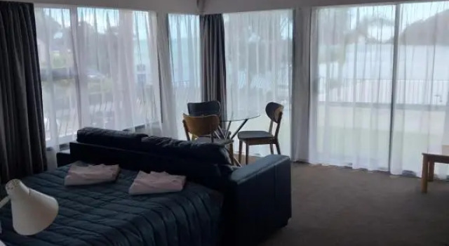 Студия Bayview Motel