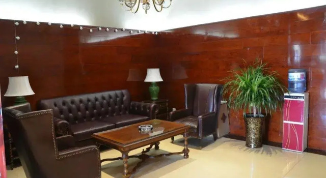Jinyi Hotel Hohhot Shiyangqiao Jikong Zhongxin, Book Hotel Hotels in Inner Mongolia with Parking, Parking