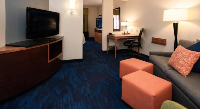 Студия Fairfield Inn & Suites by Marriott Kearney