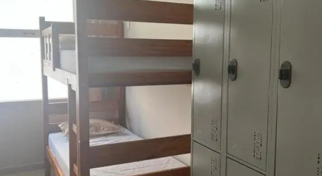 Кровать в общем номере (мужской номер) Hostel Barra 161