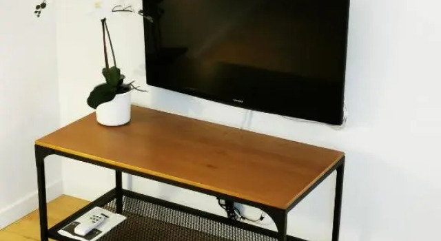 Appartement neuf climatisé sous les toits, Rezervați Apartament La Roche-Chalais 