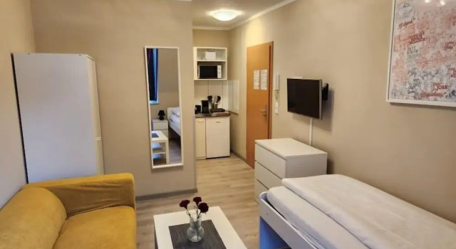 Апартаменты Economy Nauwieser Apartments