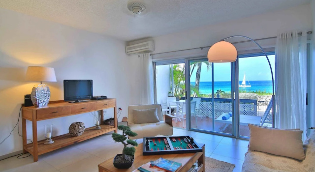 スタンダード ルーム バルコニー付き Cupecoy Beach Club