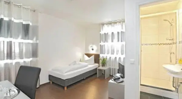 Pension Arkade Heilbronn, Book Hotel Heilbronn 
