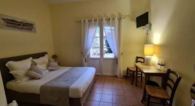 Standart çift kişilik oda Logis Hotel La Bastide St Bach