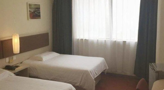 Motel 268 Shenzhen Huaqiang Hotel, Rezerwuj Motel Hotele w Shenzhen z parkingiem, Parking