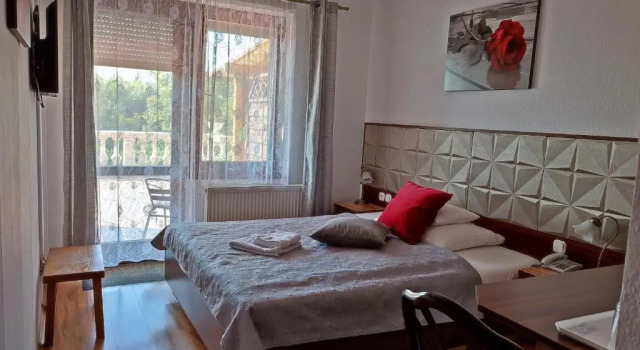 Le Rose Hotel