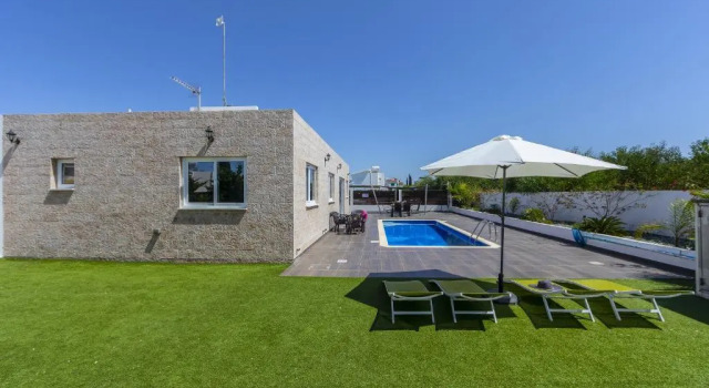 Cabaña Protaras Villa Hollywood