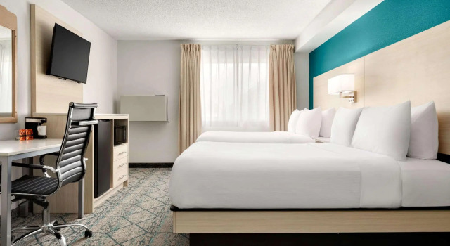 Четырёхместный люкс Ramada by Wyndham Miramichi New Brunswick