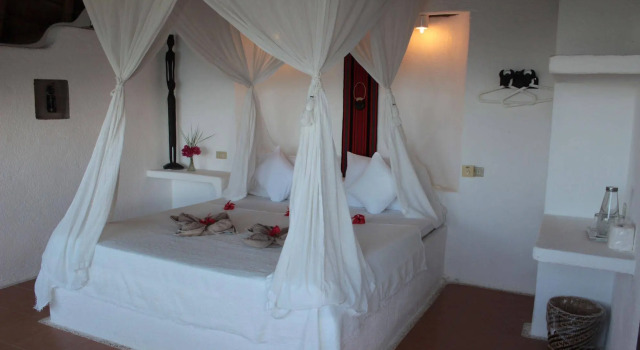 Al Faro Cosmio Hotel