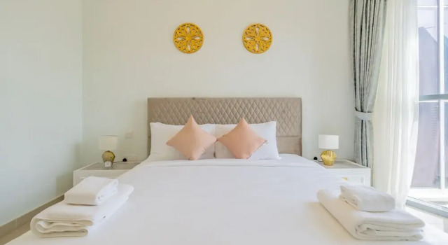 Glamorous Apartment Facing Burj Khalifa, Забронировать Апартаменты/квартира Даунтаун Дубай , рядом с Дубайский аквариум