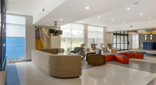 Glō Best Western Pooler - Savannah Airport Hotel, Rezerwuj Hotel Hotele w Savannah z parkingiem, Parking