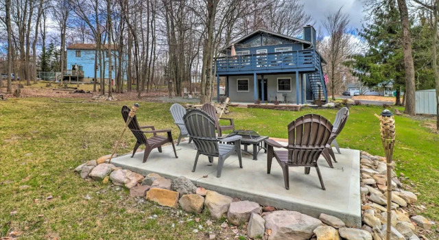 Коттедж 6 Mi to Camelback Slopes! Home w/ Game Room
