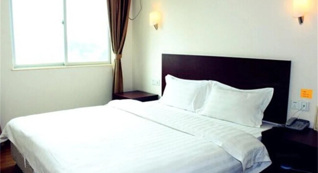 Yi Jia Holiday Hotel