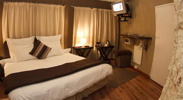 The Roundhouse Guesthouse, Забронировать Отель Отели Оверберг 4 звезды, 4*