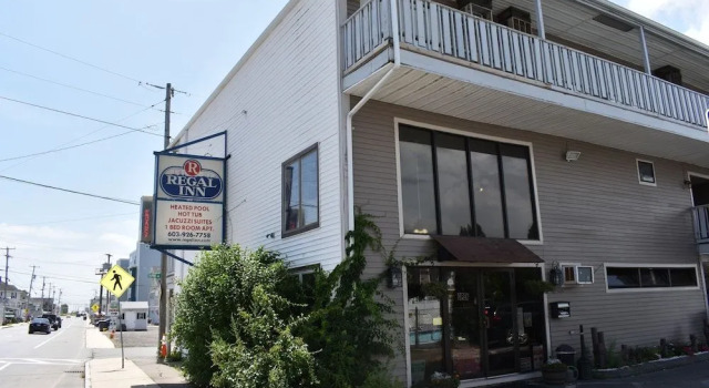 Regal Inn Hampton Beach, Забронировать Отель Хэмптон Нью-Гемпшир