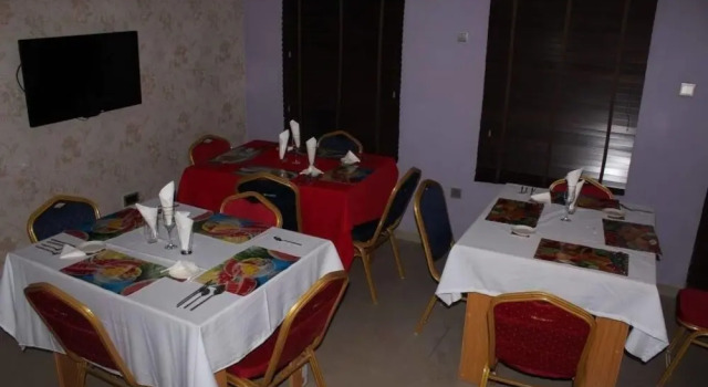 Twin Tower Hotel, Prenota Hotel Hotel a Lagos con parcheggio, Parcheggio