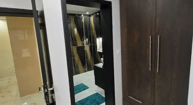 Deluxe Suite Sunaa home Logpom